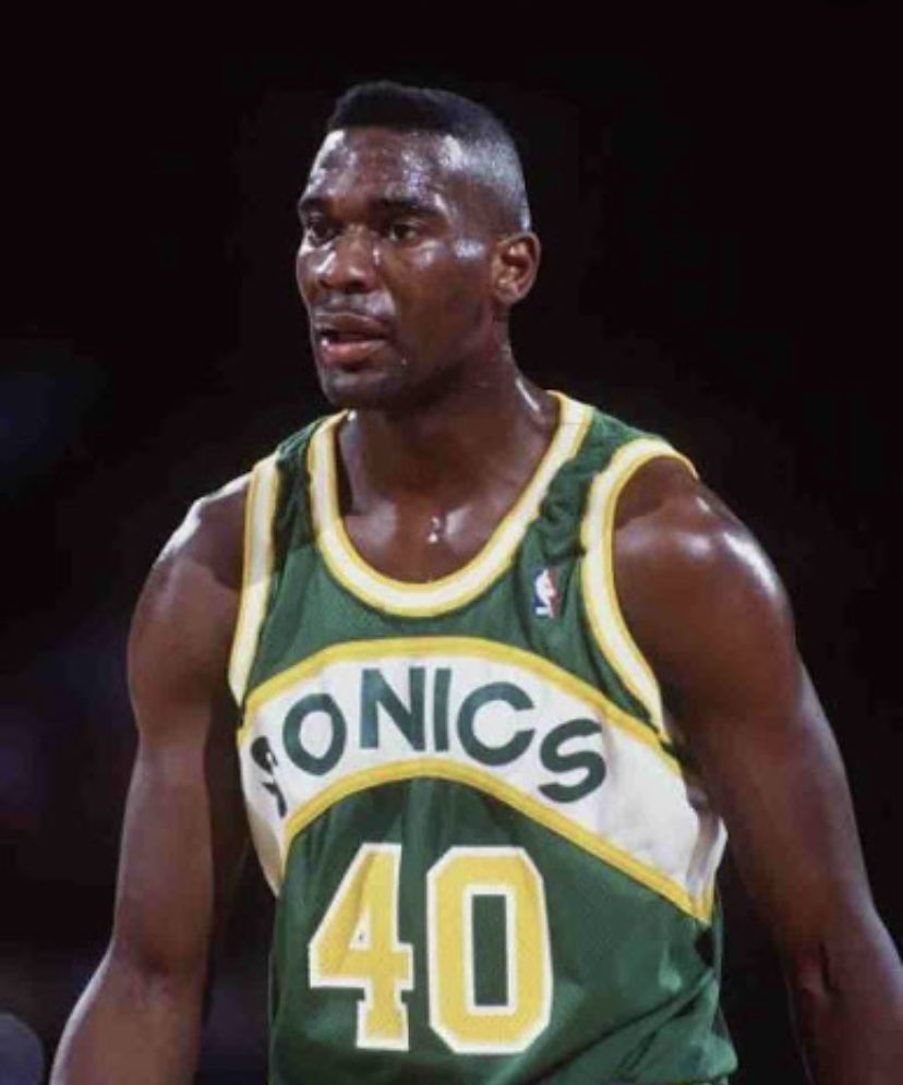 robertesguerra0's tweet image. #TheReignman