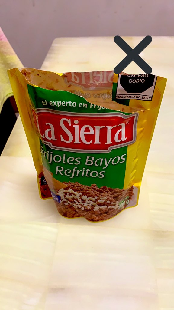 CamilaDeJess's tweet photo. Abrir latas de atún, frascos, empaques de jamón y frijoles refritos en bolsita no es lo mío 🥺 Nunca puedo abrirlos 👎🏻 definitivamente moriría de hambre si viviera sola. https://t.co/1Q6ydt6Xir