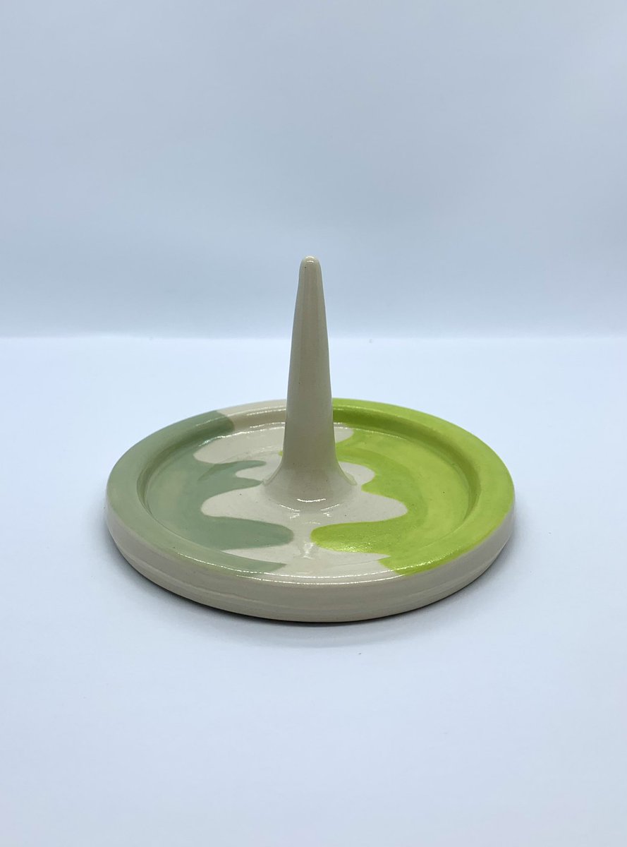 LoRunCeramics's tweet photo. Hey guys! I finally made a separate Twitter for my art. here’s some of my work (: #ceramics #pottery #art https://t.co/7Gj6MUSdhD