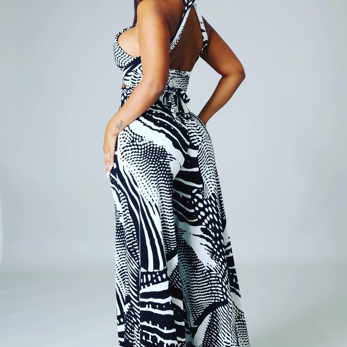 TraciaTouch's tweet photo. Living My Life Set available now at https://t.co/VTaZ22kxkp. Afterpay available for you to Shop Now Pay Later https://t.co/Oeft7ubDfA