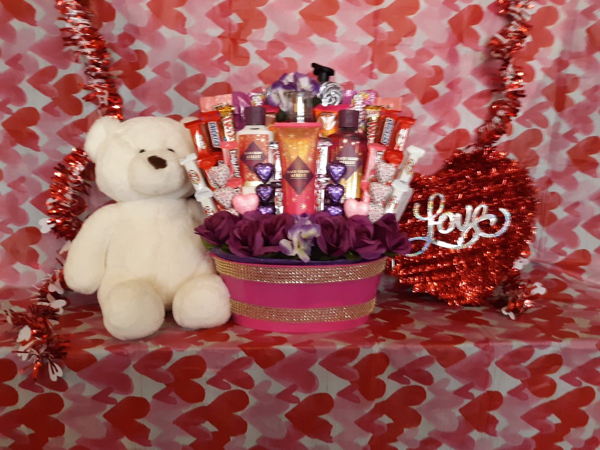 giftsbyreshanda's tweet photo. In Las Vegas?
Why Wait? - Happy Valentine's Day
#BasketsByReshanda #LasVegas #valentinesday2021 https://t.co/ybQNO3Vrw5