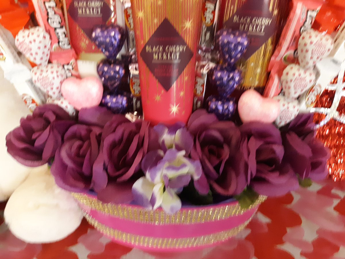 giftsbyreshanda's tweet photo. In Las Vegas?
Why Wait? - Happy Valentine's Day
#BasketsByReshanda #LasVegas #valentinesday2021 https://t.co/ybQNO3Vrw5