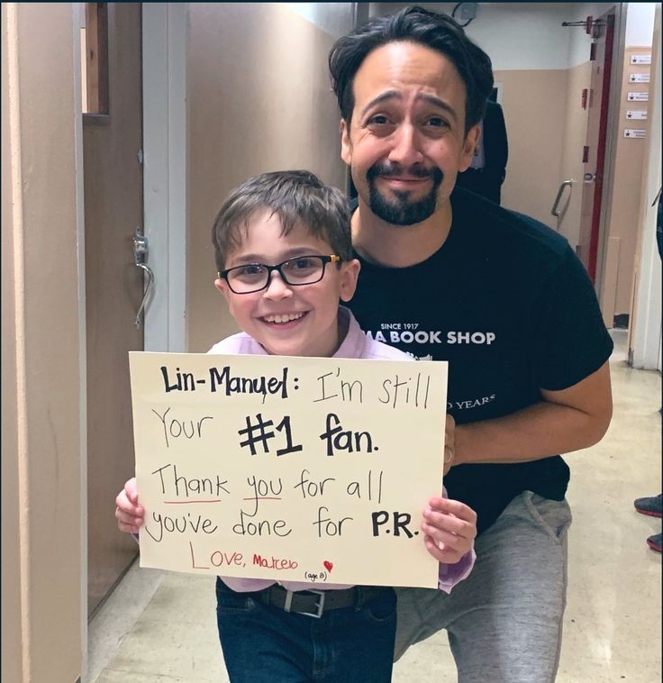 The cutest pics of Lin-Manuel MirandaA thread: