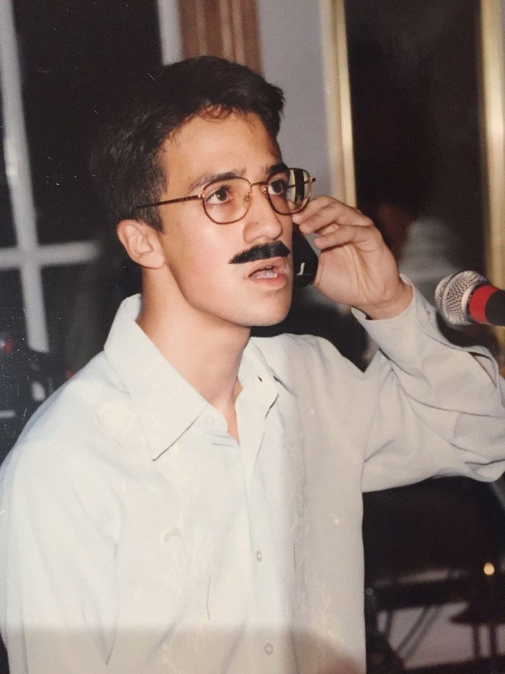 The cutest pics of Lin-Manuel MirandaA thread: