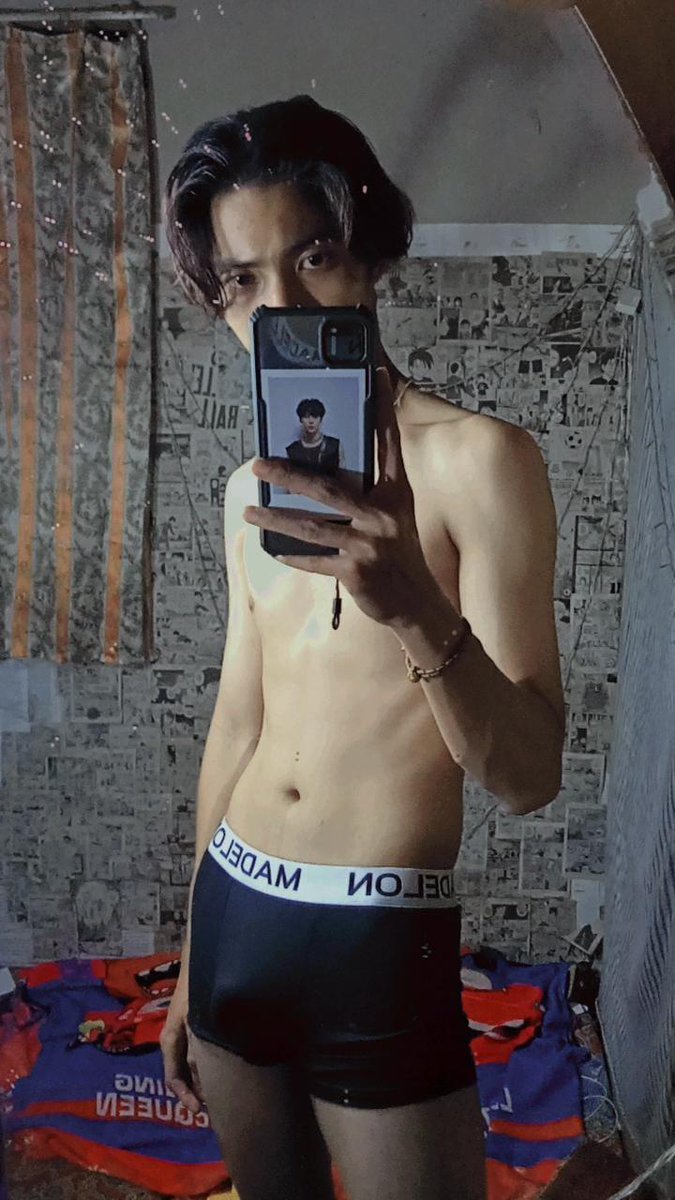hypniess's tweet photo. Belum mandi hhe😬 https://t.co/KpK5tnYRgP