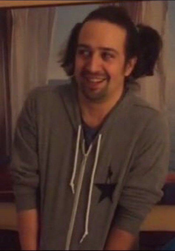 The cutest pics of Lin-Manuel MirandaA thread: