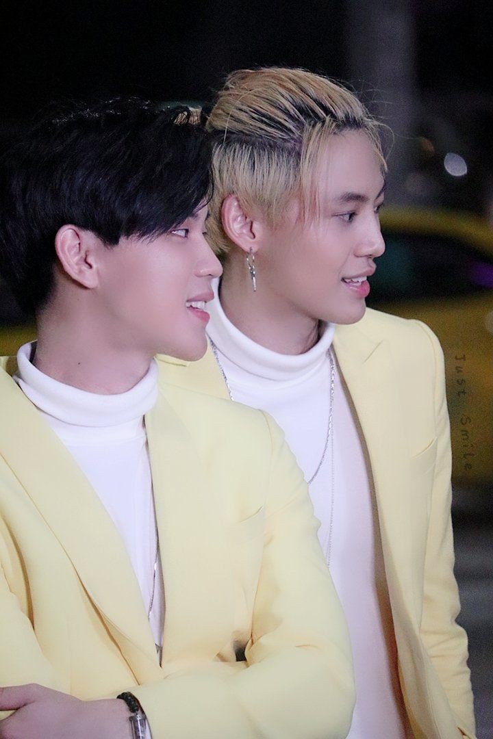 ♡ ࿐
#WGM_RB
#Jeravel_WGM

TeenRB20

—El pasado 27 de diciembre habían sido los premios juveniles de la villa y tanto él como <a href="/JeremiahLetxH/">Jeremiah</a> habían sido nominados por su participación en el show, y resultaron ganadores. Era la primera vez que ganaban algo así y estaban felices.—