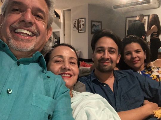 The cutest pics of Lin-Manuel MirandaA thread: