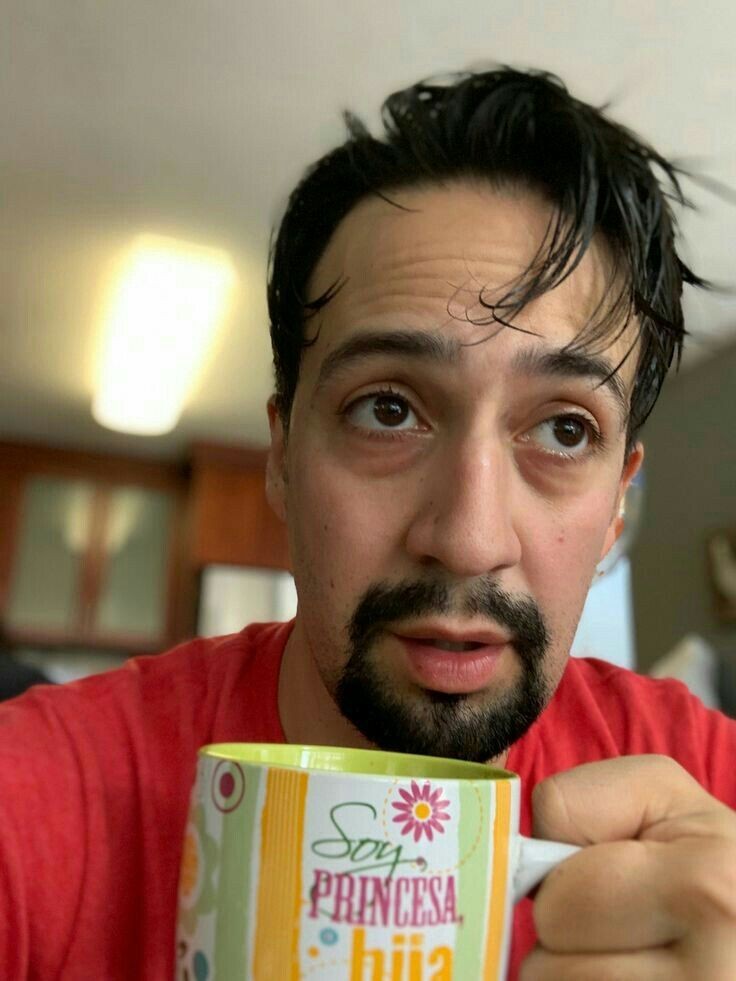 The cutest pics of Lin-Manuel MirandaA thread: