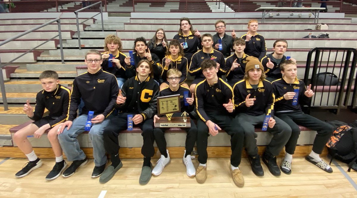 Cowan_Athletics's tweet photo. 2020 County Champs!!! Awesome job tonight by everyone!! #BlackhawkPride https://t.co/bAsJC1wG6Y