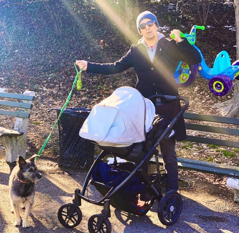 The cutest pics of Lin-Manuel MirandaA thread: