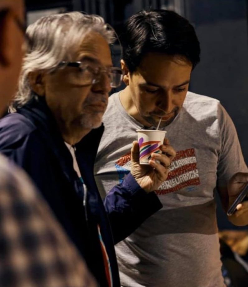 The cutest pics of Lin-Manuel MirandaA thread: