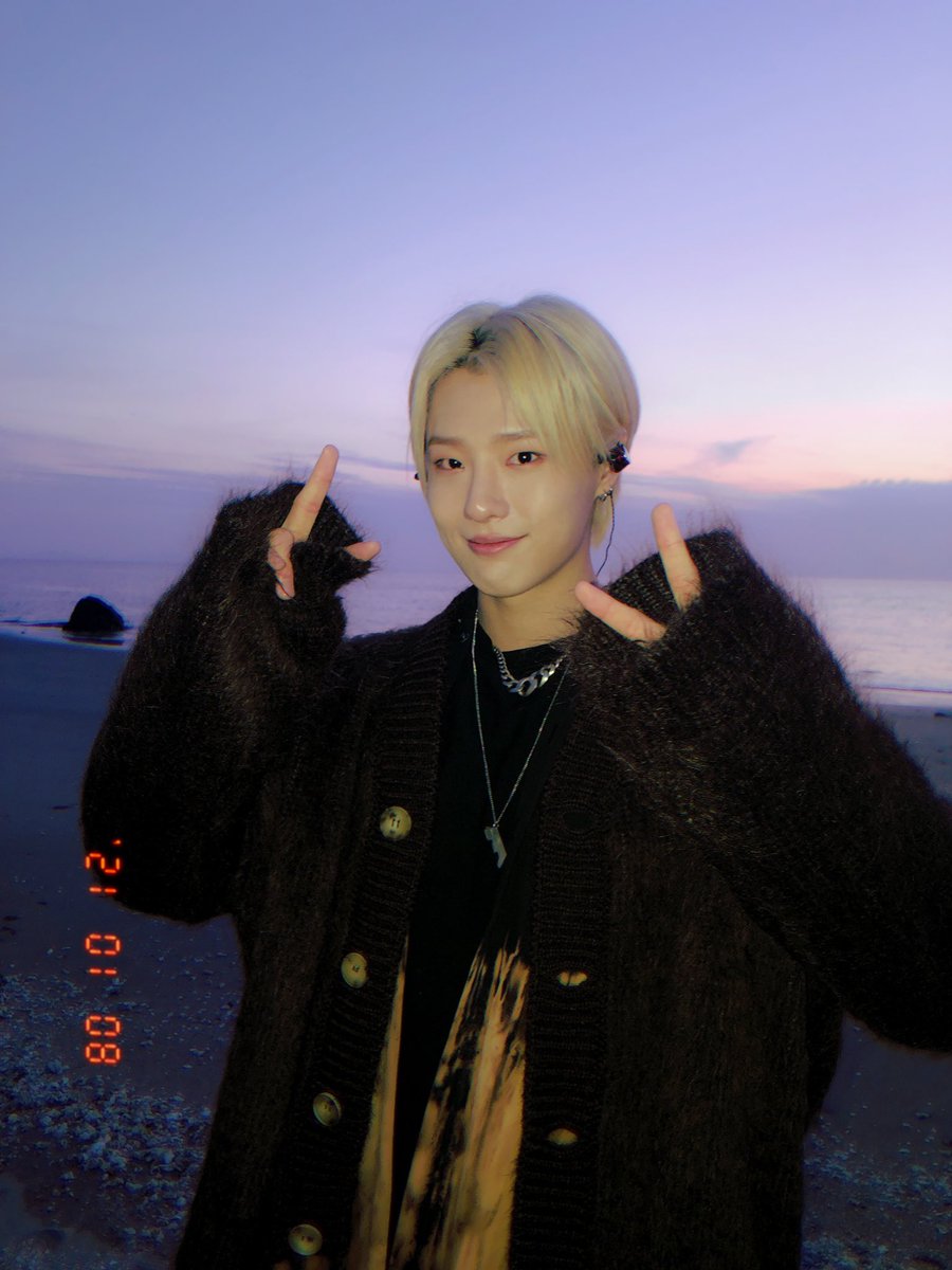woodzz0805's tweet photo. 날짜박아서 그대로 인화하고싶음 https://t.co/ryB3cEZBhi