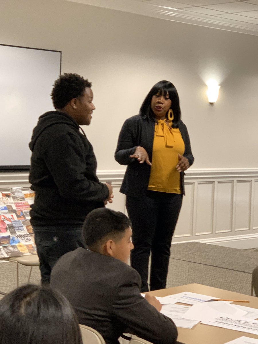 NAF_IDEA's tweet image. #ThrowbackThursday #Fall2019 The @IDEA_at_Fannin Intercession was hosted and designed to cover a range of topics from internships, digital portfolios, resume writing, and interview skills. @NAFCareerAcads @CTEinDallasISD #BeFutureReady @PrincipalHicks @PersonalizeDISD #chooseIDEA