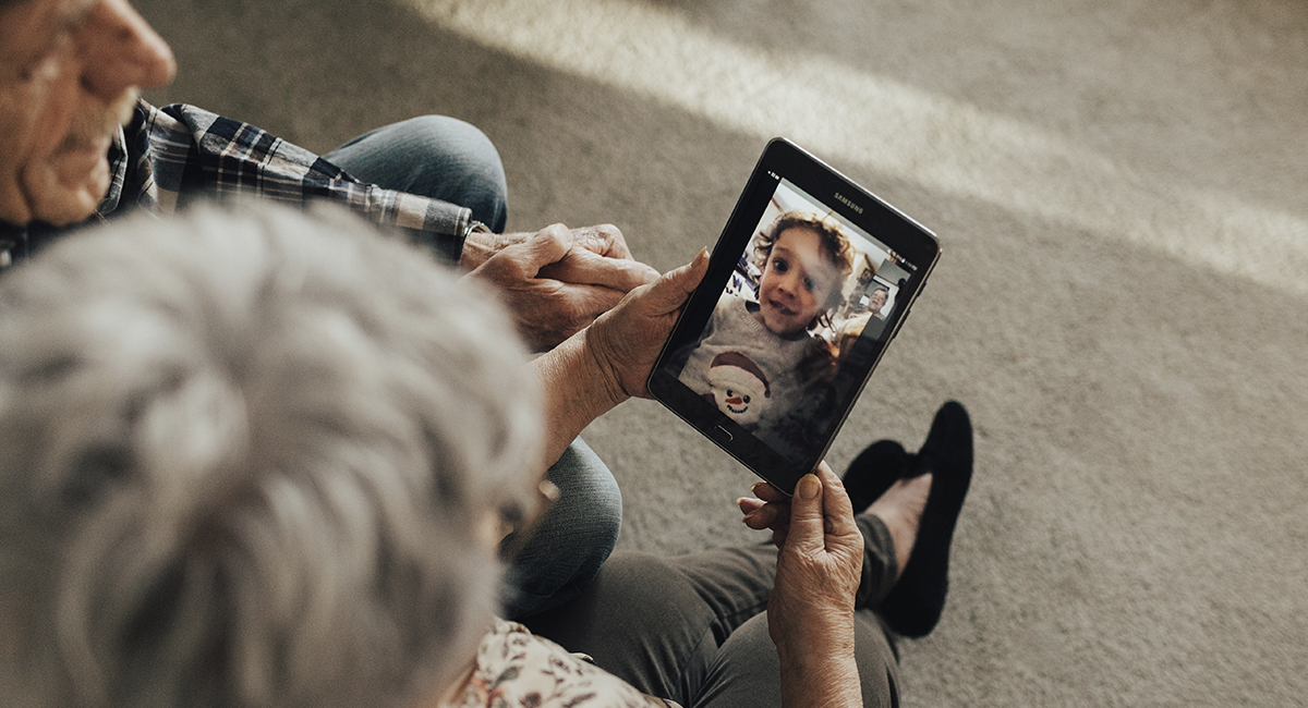Did you get a new smartphone or tablet for Christmas and have an older one not being used? Donate it at any London Drugs in Alberta before Jan 10. <a href="/ProjectJoyCA/">Project Joy</a> will provide them to care homes to help isolated seniors connect virtually with family: bit.ly/34d34km