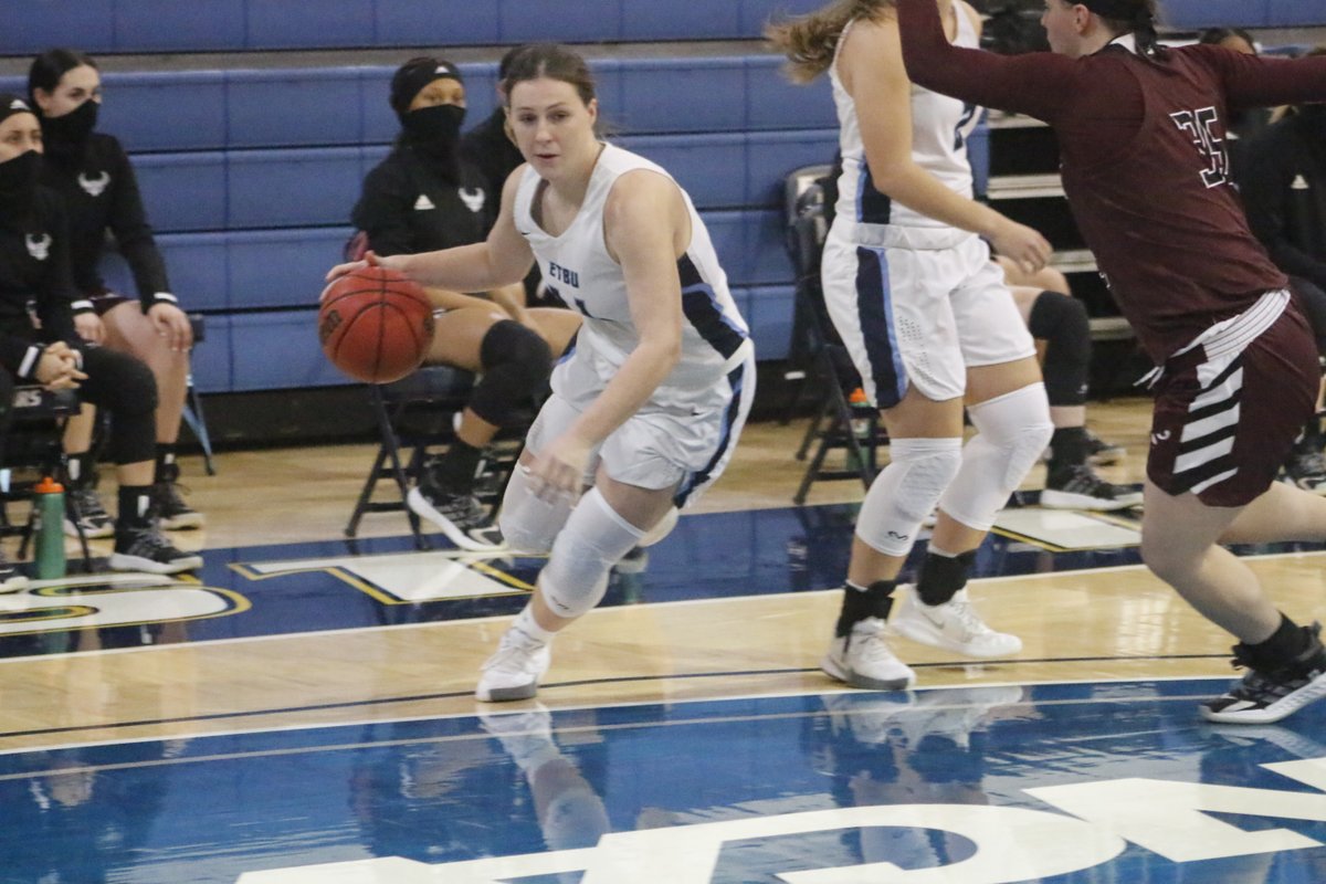 GoETBUTigers's tweet photo. Two big wins tonight from @ETBU_WBSK &amp; @ETBU_MBSK!!

👀Check out the photos on Flickr

⬇️⬇️⬇️

📸https://t.co/R3K5hwRzUr (Women)
📸https://t.co/PcAkHXPm6s (Men)

#ETBU | #TexasTigers | #TigersUnite | #d3hoops https://t.co/svU4ig3YZe