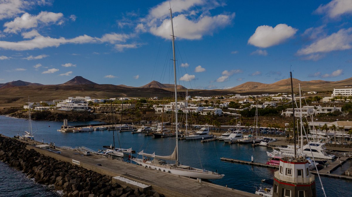 RORCRacing's tweet photo. The 7th edition of the RORC Transatlantic Race in association with the International Maxi Association is set to start on January 9th from Puerto Calero, Lanzarote. Eight teams are taking part in the 2,735-mile race across the Atlantic Ocean! 🌎🌊

📸 James Mitchell https://t.co/o9hubDjvlB