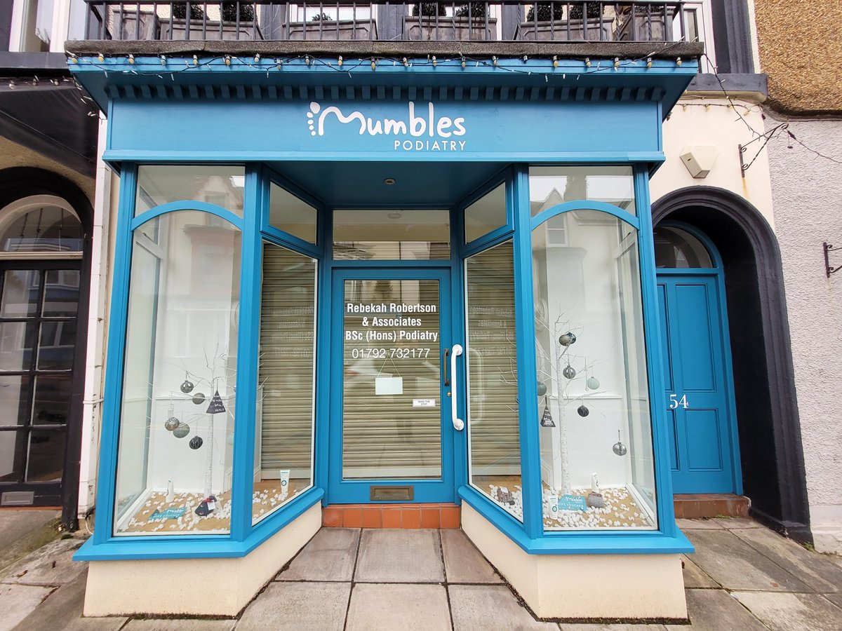 FreshCreativeC0's tweet photo. ๐ฃ We had fun painting this shop frontage for Rebekah from Mumbles Podiatry
We used traditional sign painting techniques to create the exterior artwork and vinyl decals for the window signage.
#FreshCreativeCo #Swansea #vinylgraphics #swanseasigns #StreetArt #SprayPaint https://t.co/CTfjpZoygU