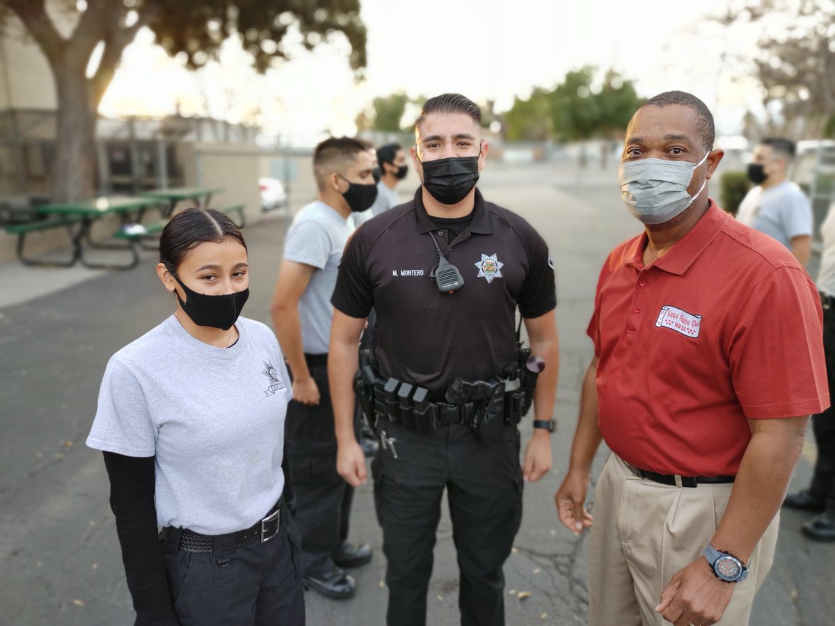 SBCUSDPOLICE's tweet photo. Chief, @SBSPDjpaulino a former #LAPD 77th Division Explorer himself, understand the importance of youth programs and took time to engage w/our #POST304 Explorer Recruits yesterday. He met P. Rivera, whose goal is to me a @USMC and Police officer. #CopsCount https://t.co/A4Qu7AFfiy