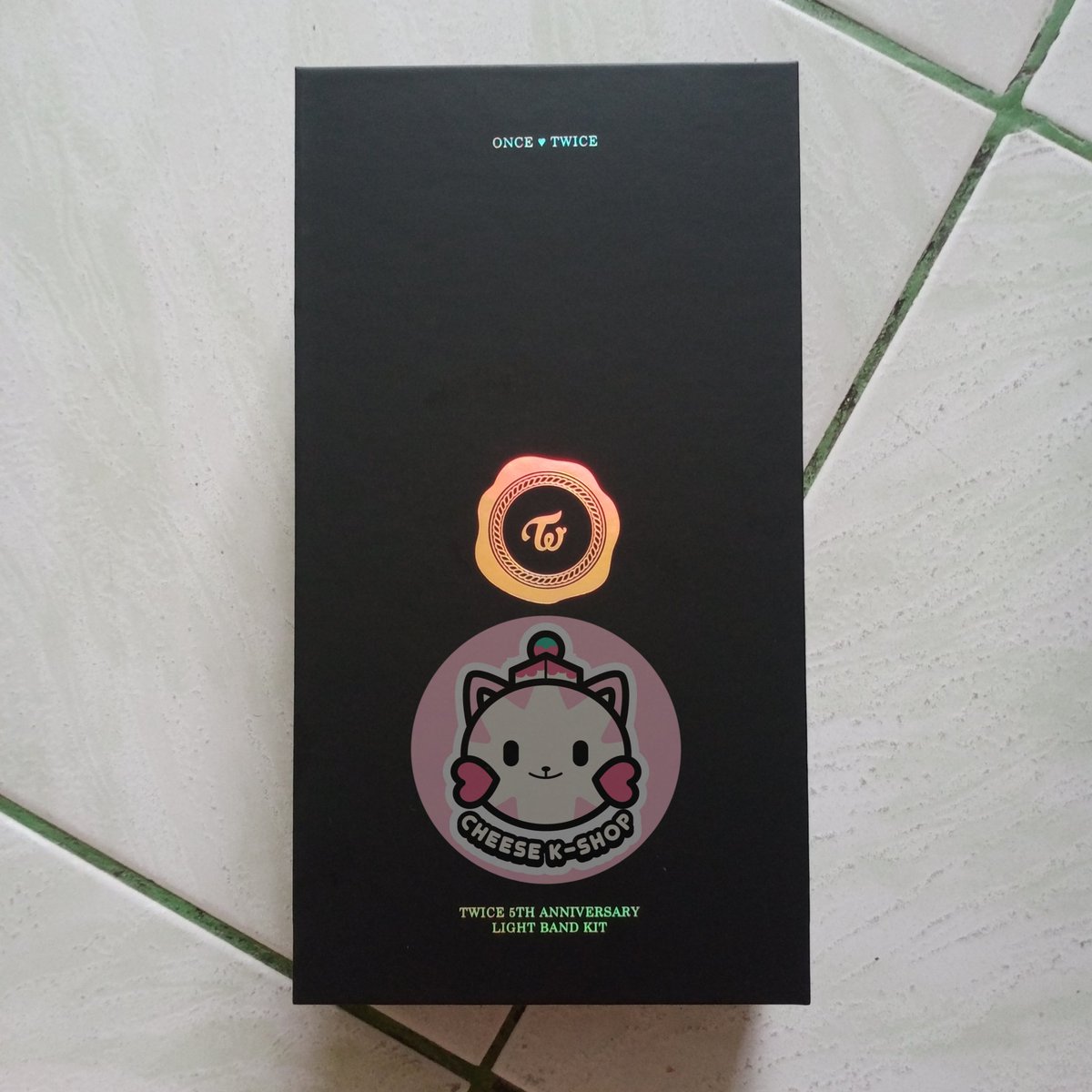 cheesekshop_ph's tweet photo. 🍓🍰🇵🇭
⚡Quick Update:
•TWICE 5th Anniversary Light Band Kit, nakarating na po sa address today 🙂
#CheeseKShop
#CheeseKShopUPDATES
#CheeseKShopProofs https://t.co/YrVZCuzufC