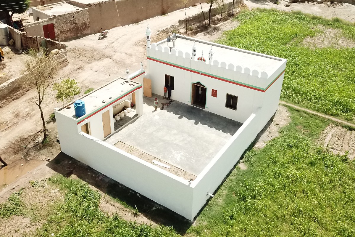pennyappeal's tweet photo. 🕌 Our #MasjidoftheWeek was built because of your #donations!
🙏 This #mosque was built in Basti Mohana, #Pakistan through our #MosqueProject appeal!
✨ Now, a whole community has a place to #pray! https://t.co/0jofUGzwyC