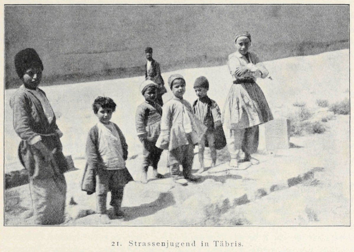 ihutuktak's tweet photo. 1905 sokakta oynayan çocuklar. 

📍Tebriz/İran
© Erich Sagmaer https://t.co/MoCyZUKSR9