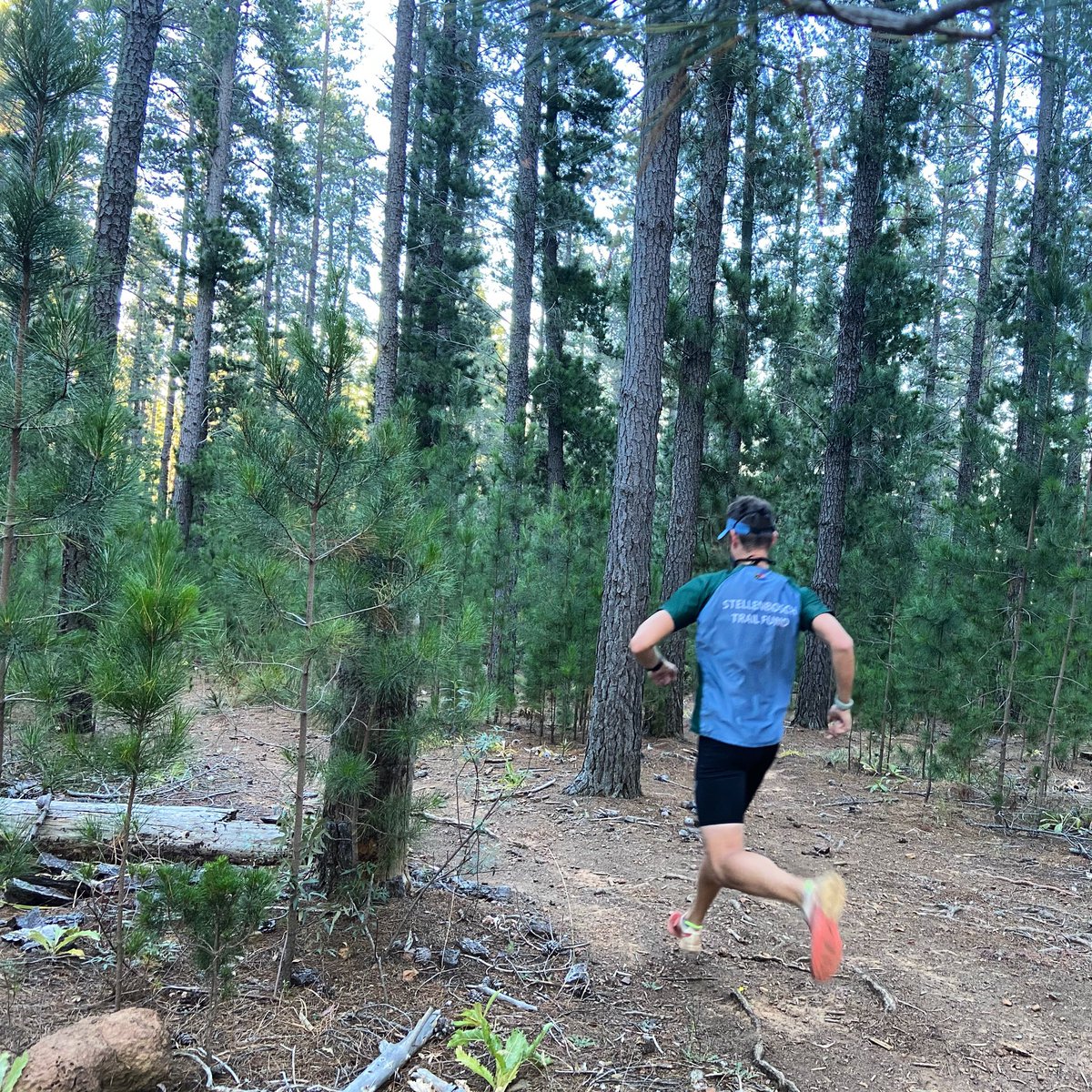 bigchrisvis's tweet photo. Running into the weekend! Where will your legs take you this weekend? Remember to pop the Stellenbosch Trail Fund a donation when you see their signs 🤙⛰🐐#happytrails #weekendtrail https://t.co/wF45p35HYE
