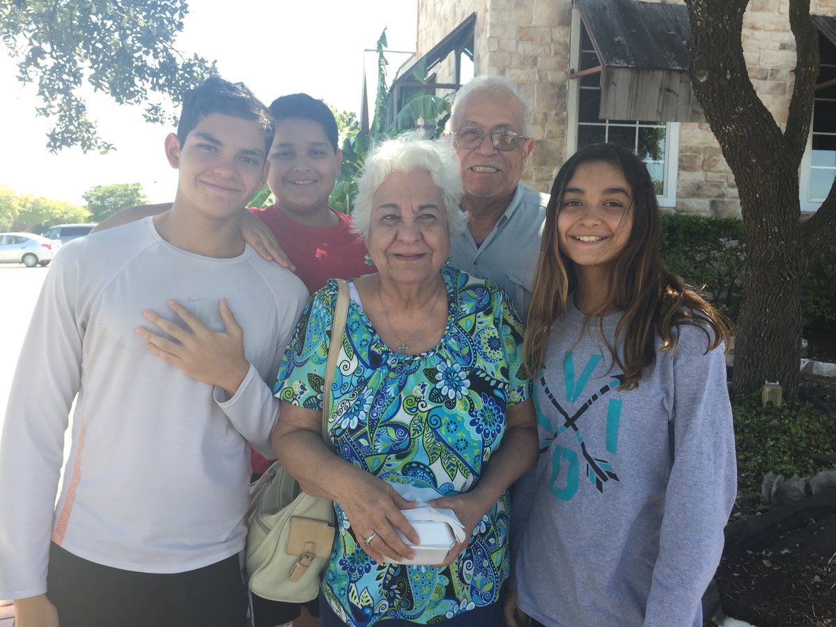 ccnanook_raah's tweet photo. Happy Birthday Popo! We so blessed. Thank you for teaching your kids &amp; grandkids faith, integrity, hard work, ethics, love for 🇺🇸, family, God, ways of our native ancestors, and perseverance.  We love you! #greenberets  #USArmy  #specialforces https://t.co/gxJHGfBl8b