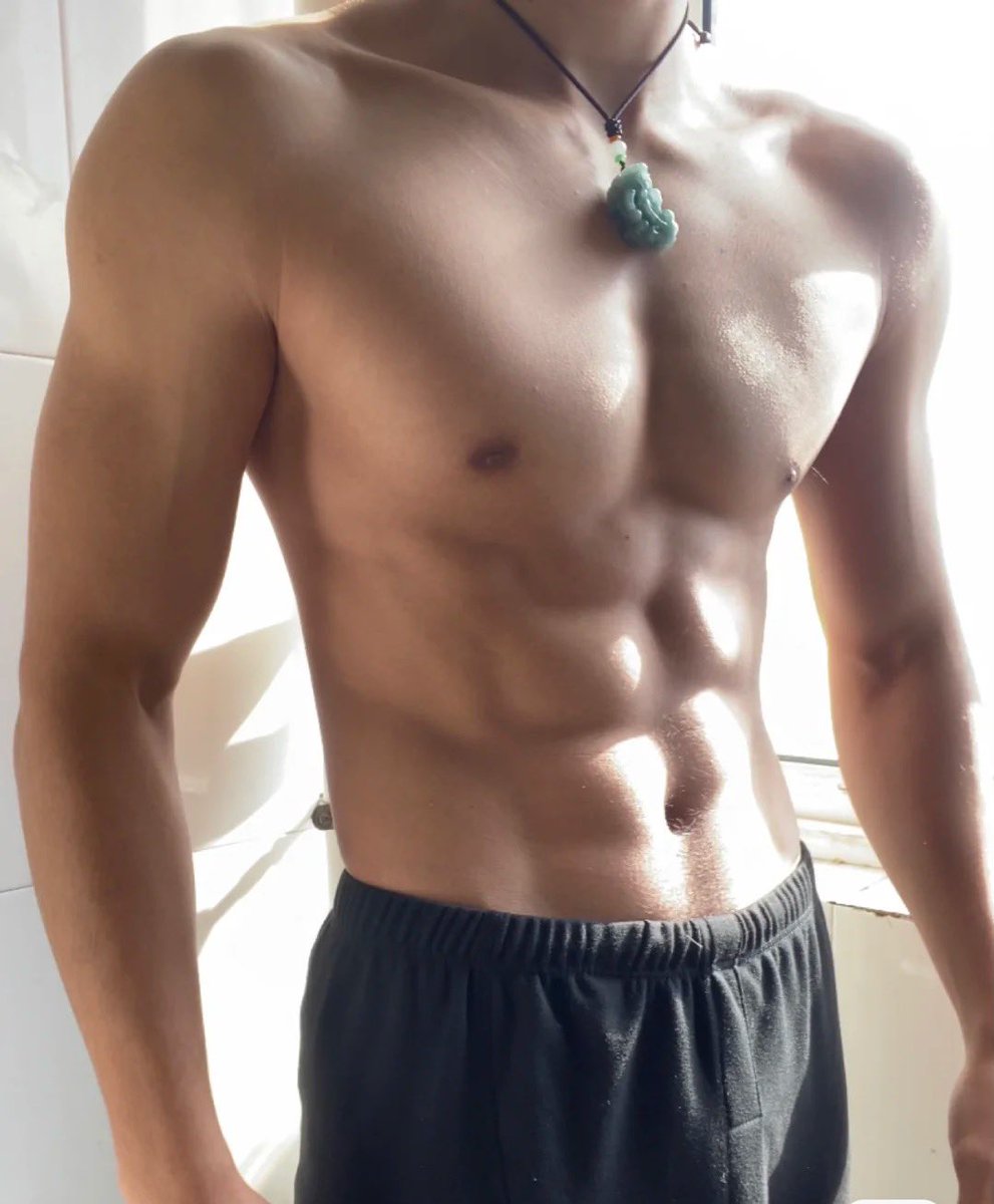 Louis19771577's tweet photo. 有没有变壮1⃣️点？
#无锡
#上海 https://t.co/ZQ4IWLDacp