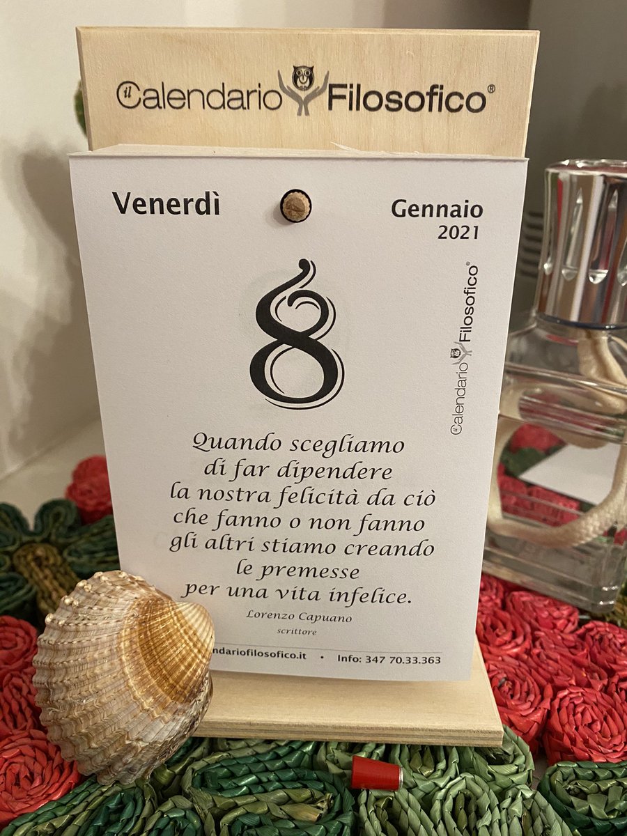 Emy La Nostra Felicita Non Puo Dipendere Da Cio Che Fanno Gli Altri Sono D Accordo Caro Il Mio Amato Calendario Filosofico Ma Ci Sono Persone Nella Nostra Vita Che Possono