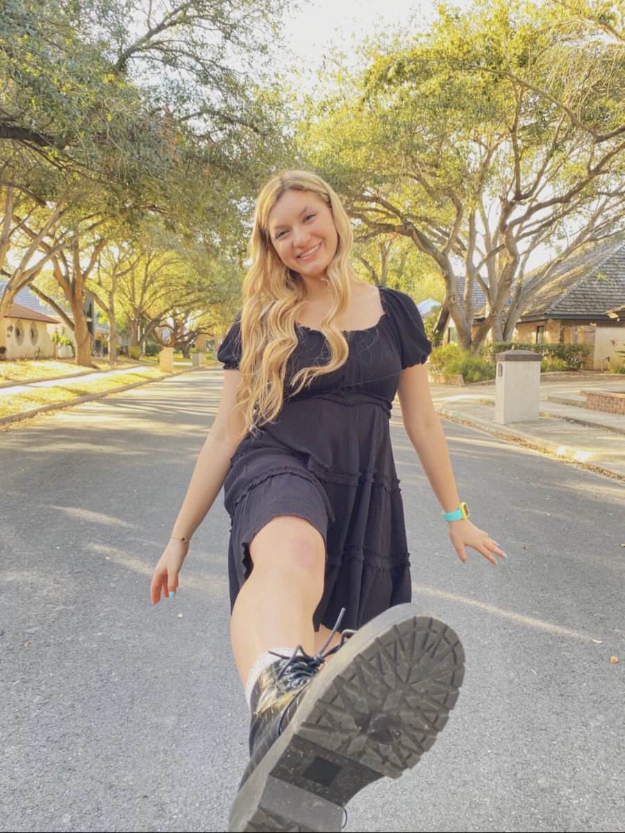 Melo 🔆 tweet media