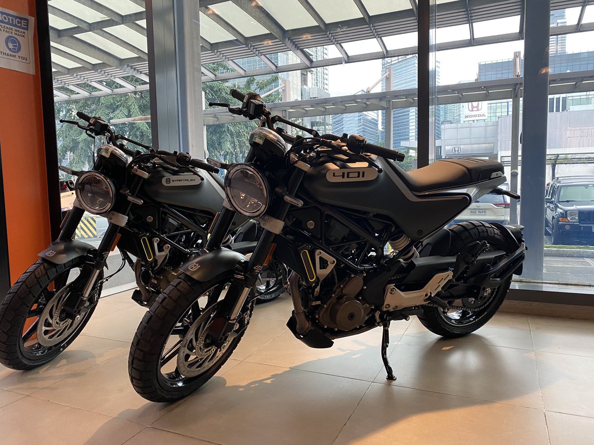 mitsubishiboi's tweet photo. The boy in me is screaming happiness ogling at these. #KTMbgc #KTM401 #KTMDuke390 https://t.co/9HOzwLaIs5