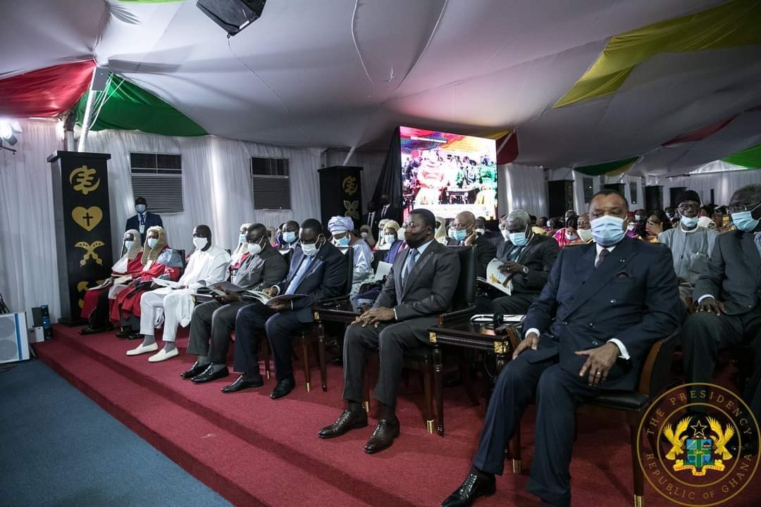 Le Ministre <a href="/pmoubelet/">pmoubelet</a> (<a href="/DiplomatieGabon/">Ministère des Affaires Étrangères</a>) a représenté le Jeudi 07 Janvier 2021, le Chef de l'Etat 🇬🇦 <a href="/PresidentABO/">Ali Bongo Ondimba</a> à la cérémonie solennelle de prestation de serment du Président de la République du Ghana 🇬🇭 <a href="/NAkufoAddo/">Nana Akufo-Addo</a>. 
<a href="/PresidenceGA/">Présidence de la République Gabonaise</a> @GabonPrimature <a href="/OssoukaRaponda/">Rose Christiane Ossouka Raponda</a> <a href="/JessyeElla/">Jessye Ella Ekogha</a>