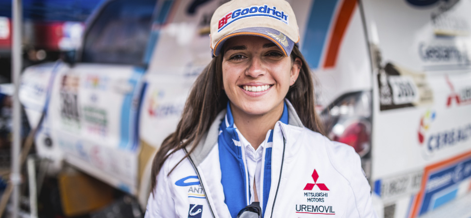 MujeresaSeguir's tweet photo. 🏎️ Nuestra gran #mujeraseguir @cris_tortu, finalista este año de los #PremiosMAS, es la primera mujer española en ganar una etapa en el #Dakar 🏎️ ¡Enhorabuena! 👉 Recuperamos esta #entrevista que hicimos hace unos meses con ella 👇👇

🔗 https://t.co/PiKlSoBoLQ https://t.co/4REJG3TLar