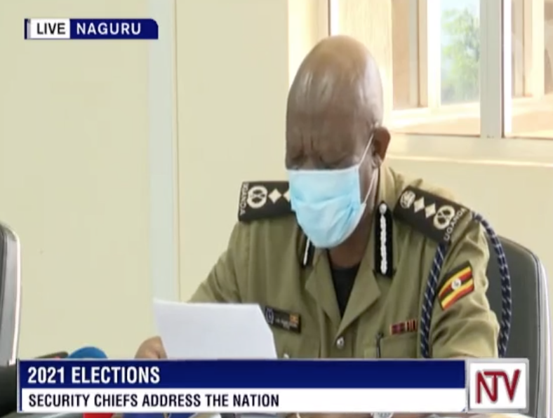 ntvuganda's tweet photo. I would like to assure the whole country that whoever causes trouble will regret why his or her mother gave birth to him or her - Martin Okoth Ochola, IGP

#NTVNews #UGDecides2021 https://t.co/RCeSd8Tqo2