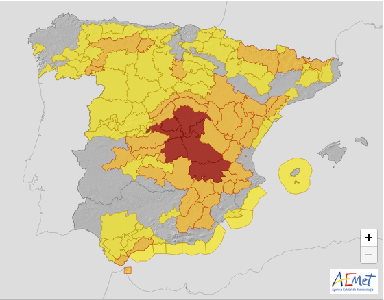 DGTes's tweet photo. ⚠️❄️#Aviso de #nevadas #lluvias #temporal en gran parte del país. NO viajes si puedes evitarlo. En cualquier caso, consulta antes el tiempo @AEMET_Esp y estado de las #carreteras.
ℹ️@InformacionDGT https://t.co/yB9BcvCEtZ ☎️011
No salgas sin neumáticos de invierno o #cadenas https://t.co/dADt4k6K4t