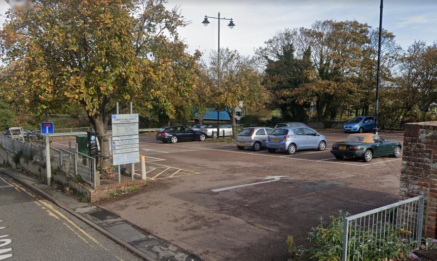 LewesDC's tweet photo. East Sussex Public Health will be setting up a mobile testing unit at Lower Place carpark #Newhaven from Mon 11 to Wed 13 Jan 2021.

Lower Place carpark will be closed during this time.

For info on other carparks see https://t.co/RwFSLWBrX0 https://t.co/H2TtwTiB2g