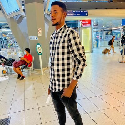 zion_castro's tweet photo. Come hangout with me on #BIGOLIVE https://t.co/IpGq5Xysgp https://t.co/51PZB3Bm9f