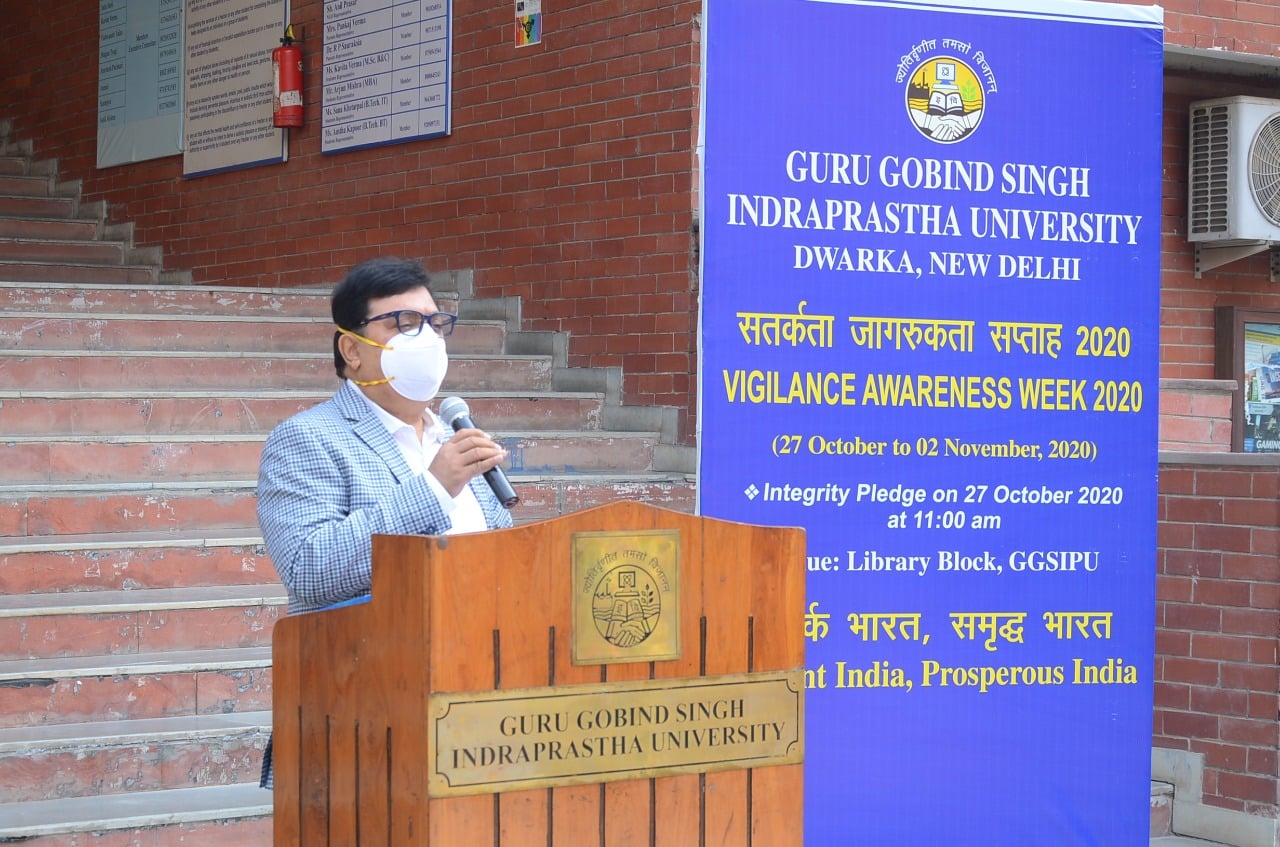 Ggsipu Hon Ble Vice Chancellor With Faculty And Staff Members Observing The Vigilanceawarenessweek Vigilanceawarenessweek Vigilanceweek At Dwarka Campus Cvcindia Eduminofindia Ugc India T Co K8kcrokyeh Ggsipu Hon Ble Vice Chancellor With Faculty And Staff Members Observing The Vigilanceawarenessweek Vigilanceawarenessweek Vigilanceweek At Dwarka Campus Cvcindia Eduminofindia Ugc India T Co K8kcrokyeh
