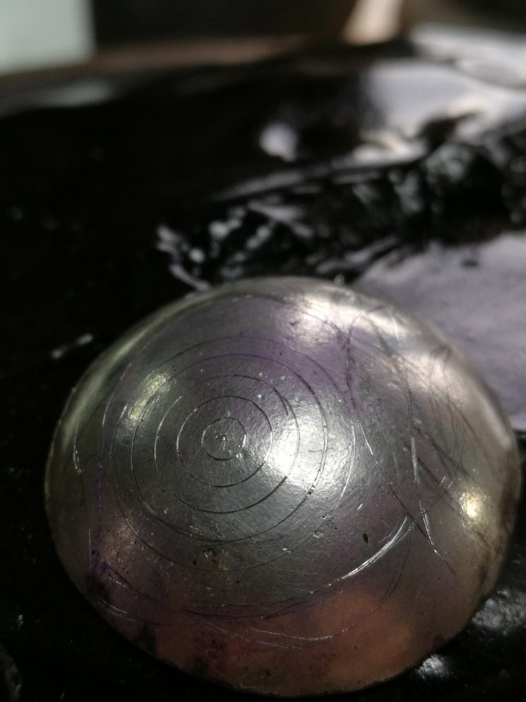 By chance, we came into contact with Ford Hallam, a master in Japanese goldworking techniques, and his approach has opened our eyes.