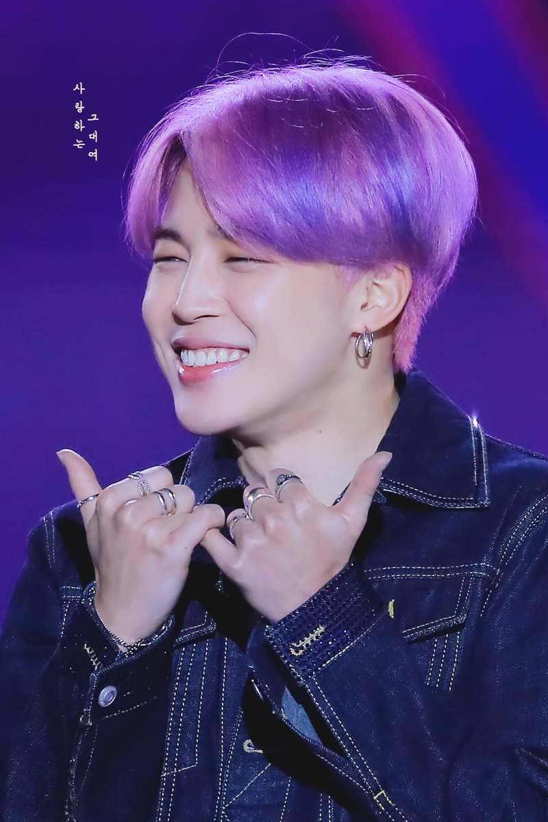 myloverjimin's tweet photo. 🤙🤙🤙💕
#지민 #JIMIN #BTS #방탄소년단 @BTS_twt 190115 https://t.co/xAJgDBWxgg