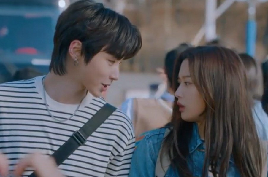 kdramathoughts_'s tweet photo. enjoying these moments of them while it last :'(( https://t.co/T1cOyk3R1S