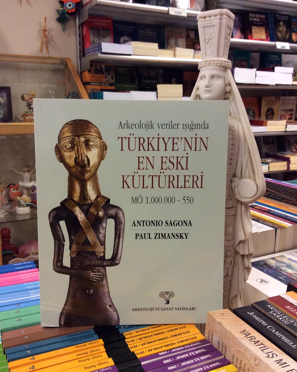 Yeni yılın ilk çekilişinde “Arkeolojik Veriler Işığında Türkiye’nin en eski Kültürleri” kitabımıı hediye ediyoruz.  Çekilişimiz 11 Ocak Pazartesi saat 12:00 de canlı olarak gerçekleştirilecektir. 
Günaydın 🌞📚🍂🍁