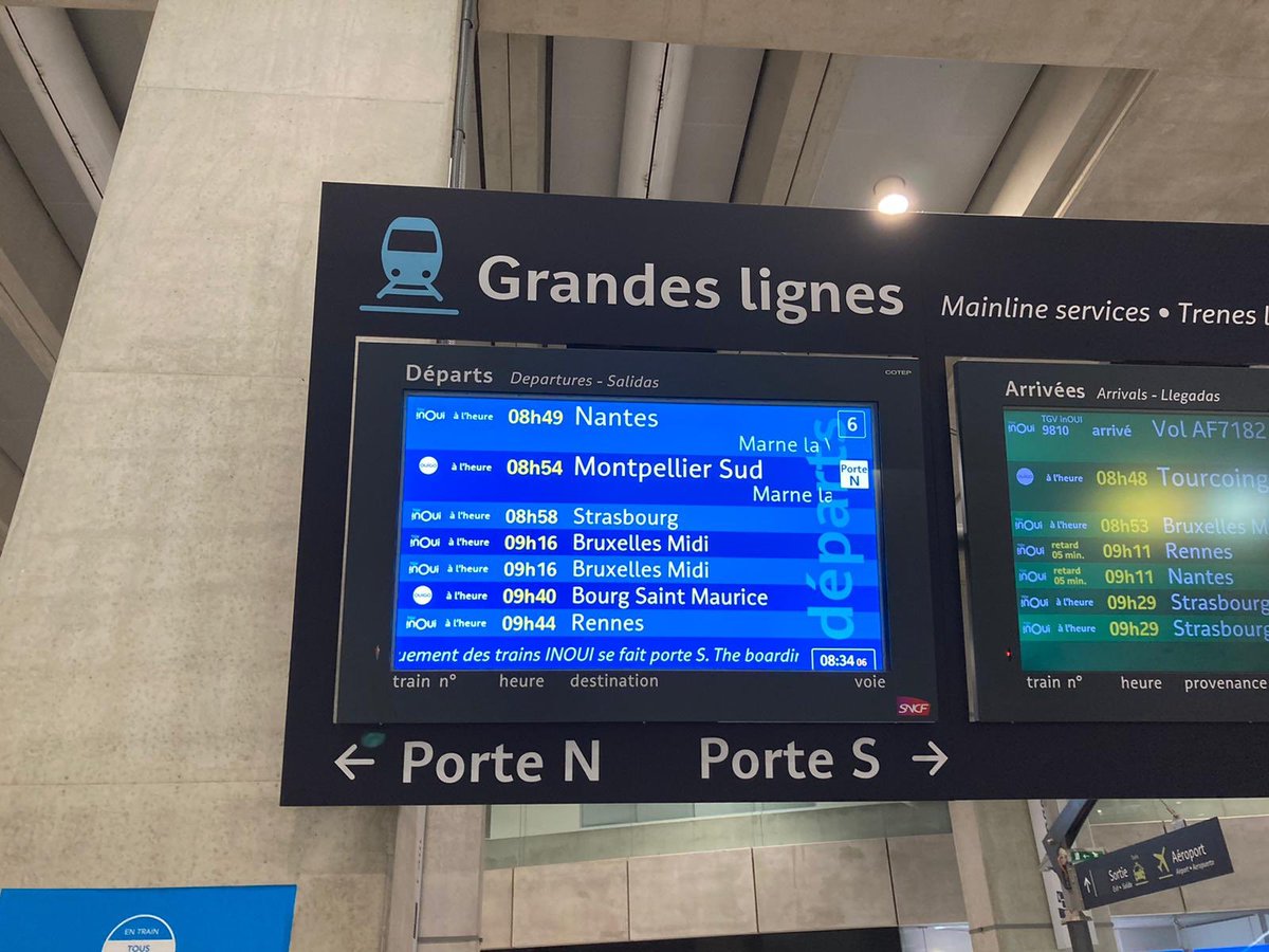 s_rapebach's tweet photo. Tiens tiens ... on dirait bien que #ouigo ⁦ tisse encore sa 🕸 pour proposer ses petits prix en 🚄 partout et pour tous ... ce matin destination Les Alpes❄️ Fier de la #teamOuigo ⁦@OUIGO⁩ ⁦@GroupeSNCF⁩ https://t.co/ecsaLQEGF1