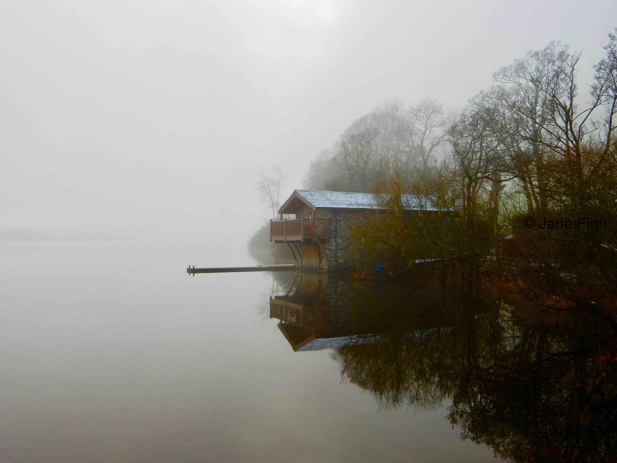 UllswaterFelt's tweet photo. #Fridayfeeling #dukeofPortland #boathouse in the mist. #LakeDistrict @lakedistrictnpa @NTUllswater @NTNorthLakes https://t.co/uYT4TvPXfp