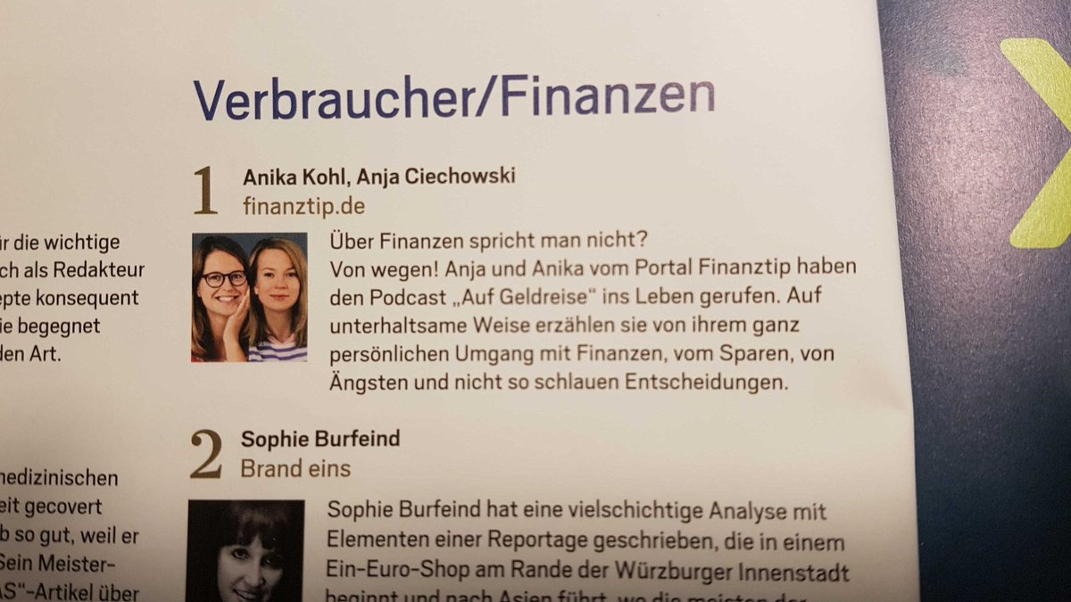 Wahnsinn, unser #Podcast „Auf Geldreise“ ist preisgekrönt. Mitpodcasterin <a href="/aciechowski/">Anja Ciechowski</a> und ich wurden vom Magazin #Wirtschaftsjournalist als Verbraucherjournalistinnen des Jahres 2020 ausgezeichnet. Unsere neueste Podcast-Folge gibt's z.B. bei <a href="/SpotifyDE/">SpotifyDE</a>!