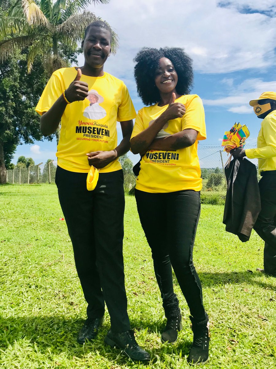 On behalf of me & my sister Tindatine we are reminding fellow compatriots to choose #peaceOverViolence come 14th January 2021 by voting the man of peace ✌️ @KagutaMuseveni 
#SecuringYourFuture #Patriotism256 #sisiwenyeweugsisiUg