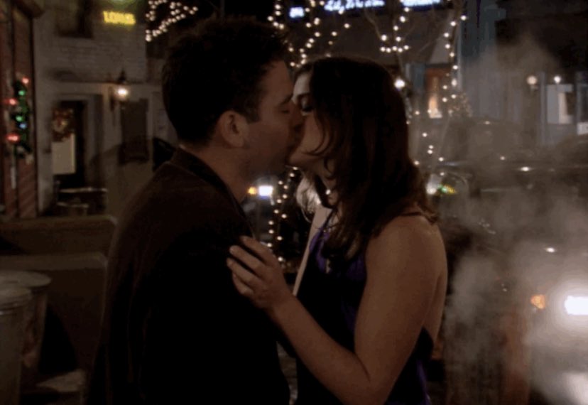 13. Fav relationship: Ross & Rachel / Ted & Robin ?