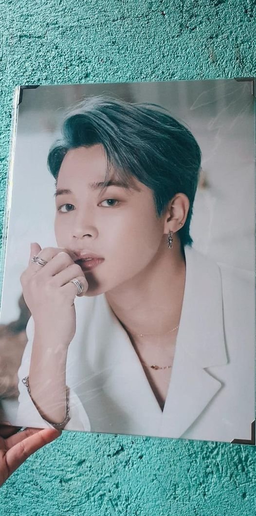 chkayheyy's tweet photo. Hello! Selling my SEALED PREMIUM PHOTO OF JIMIN for Php 500 🙃 pls dm me 🙃 https://t.co/pHgAYnuSyI