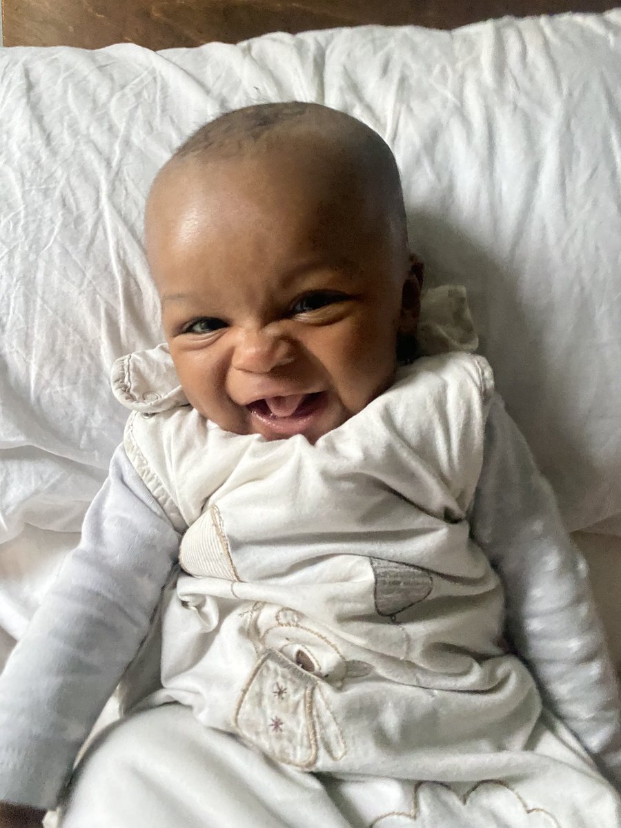 aireyys's tweet photo. It’s Friday then!!!!! 😝 https://t.co/OonLvp16he